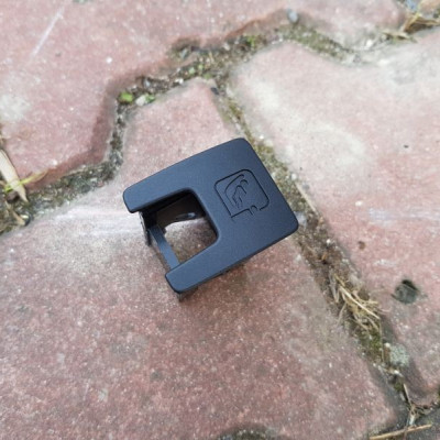 Osłona zaślepka ISOFIX Passat B8 3G0887187