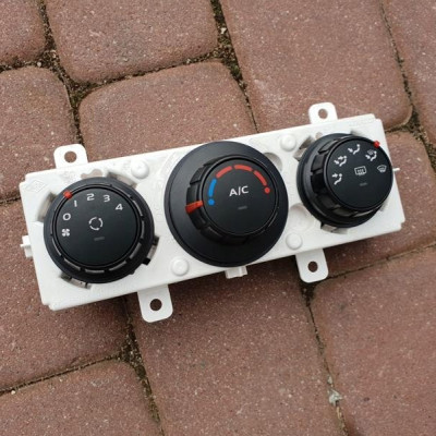 Panel klimatyzacji Movano Master III 275107490R