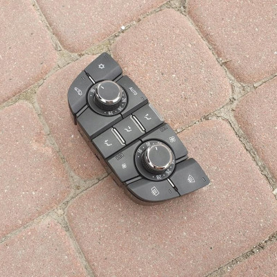 Panel klimatyzacji nawiewu Opel Astra J IV