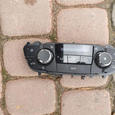 Panel klimatyzacji nawiewu Opel Insignia 13273096