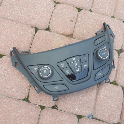 Panel klimatyzacji nawiewu Opel Insignia 26202385