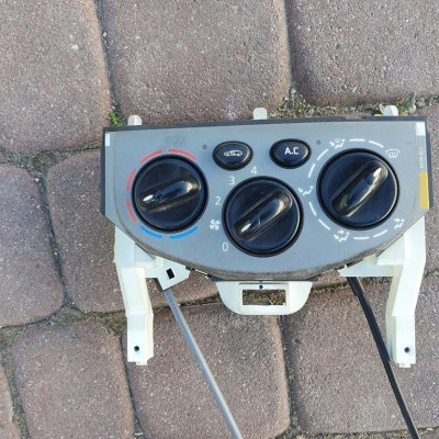 Panel klimatyzacji nawiewu VIVARO TRAFIC N106729W