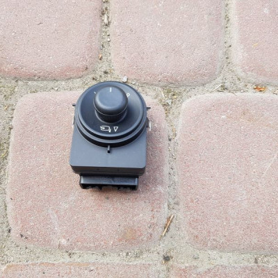 PANEL LUSTEREK OPEL ZAFIRA C ASTRA J 13271833