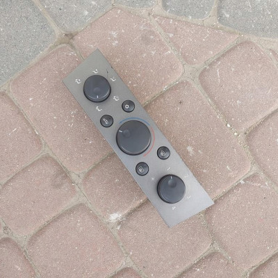 Panel nawiewu klimatyzacji Opel Vectra C 13138190