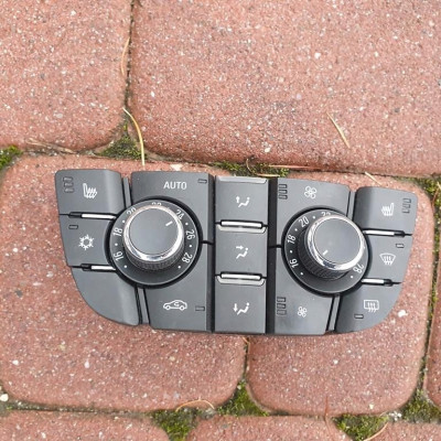 Panel nawiewu klimy Opel Astra J IV 4 13360107