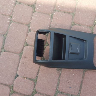 Panel obudowa tunelu tunel 230V Opel Insignia