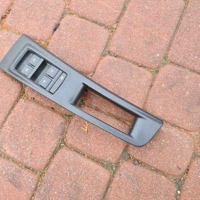 Panel sterowania szyb Opel Meriva B 13266040