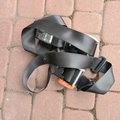 Pas bezpieczenstwa tył tylny Opel Mokka 95273830