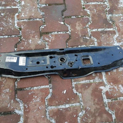 Pas przedni górny belka Astra III H Zafira B