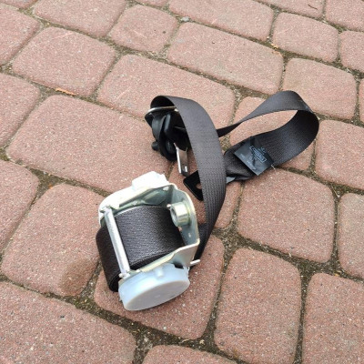 Pas przód lewy Opel Meriva B 13305707 13250509