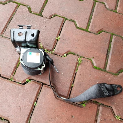 Pas tyłnyTył Opel Astra J IV Hatchback 616569200C