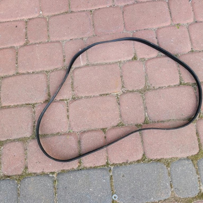 Pasek klinowy wielorowkowy Opel Corsa E 55350421