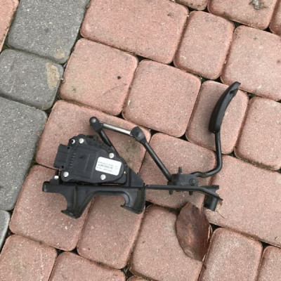 PEDAŁ GAZU TRAFIC VIVARO 6PV 00811915 8200008477