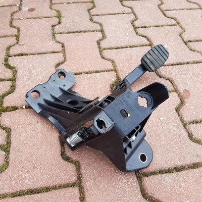 Pedał sprzęgła Movano B Master III 2017r