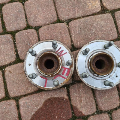 Piasta tył tylna zawieszenie Opel Insignia