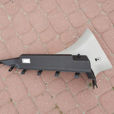 Plastik bagaznika hb słupek Opel Insignia 13222460