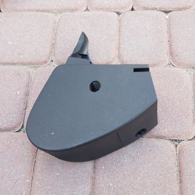 Plastik fotela uchwyt Opel Insignia 13283258