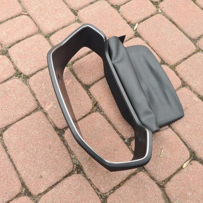 Plastik licznika Renault Captur II 2 682404238R