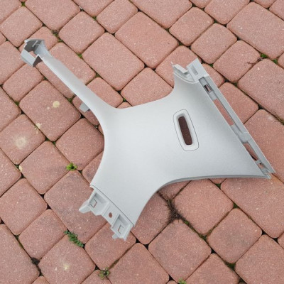 Plastik obudowa 3 rząd Opel Zafira C 13289766