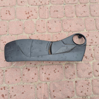 Plastik obudowa fotela Renault Captur II 2 4931063