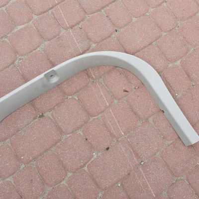 Plastik obudowa klapy OPEL INSIGNIA 13222476