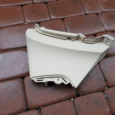 Plastik obudowa osłona beż Opel Insignia 22865304