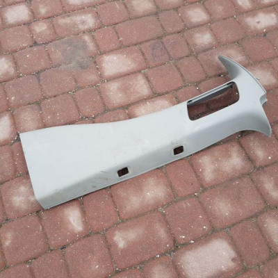 Plastik obudowa słupka Vivaro Trafic 8200031674