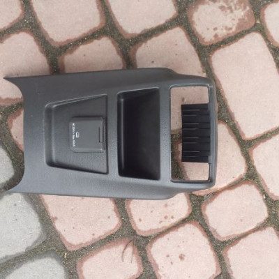 Plastik obudowa tunelu przetwornica OPEL Insignia