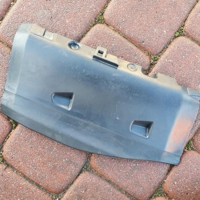 Plastik obudowa łapacza Opel Insignia 55561769