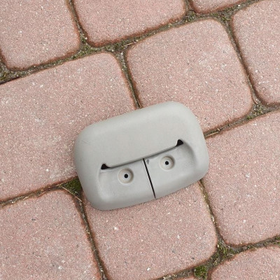 Plastik osłona obudowa pasa kanapy VIVARO TRAFIC