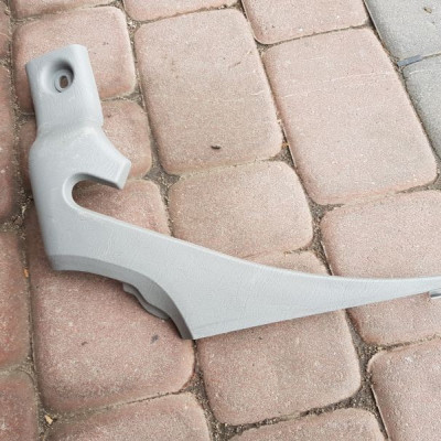 Plastik osłona osobówka VIVARO TRAFIC 8200031573