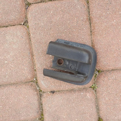 Plastik osłona szyby prowadnicy VIVARO TRAFIC