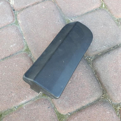 Plastik osłona szyny prowadnic Vivaro B Trafic III