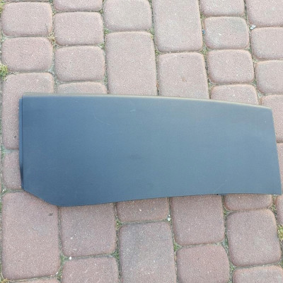 Plastik osłona słupka bocznego Vivaro B Trafic III