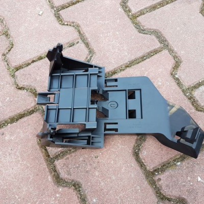 Plastik uchwyt mocowanie Opel Zafira C 13346566