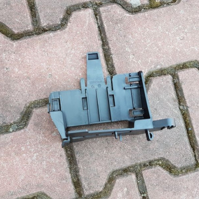 Plastik uchwyt mocowanie Opel Zafira C 13435746