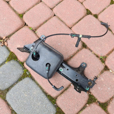 Podciśnienie pompka powietrza 1.6T Opel Corsa E