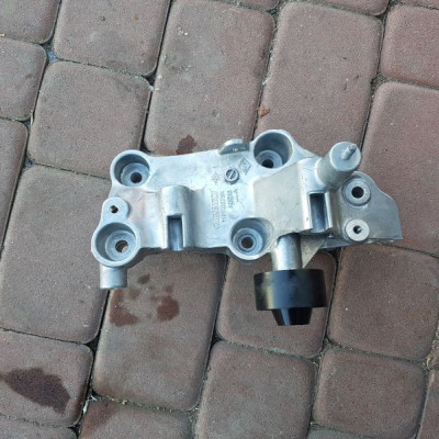 Podstawa 2.3 DCI Master movano 117102273R NOWA