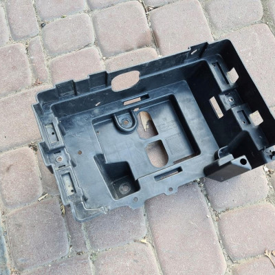 Podstawa akumulatora Opel Meriva B 13312806