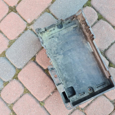 Podstawa akumulatora Opel Meriva B 13312808