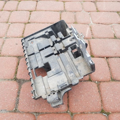 Podstawa akumultora Opel Meriva A 13167333