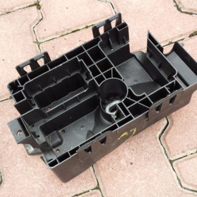 Podstawa bezpieczników Astra J IV 4