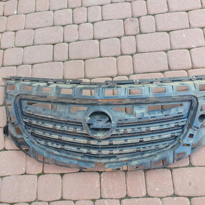 Podstawa grilla grill Opel Insignia 13238420