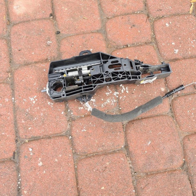 Podstawa klamki przód Renault Clio IV 806060204R