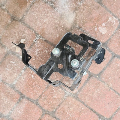 Podstawa pompy ABS Opel Combo D