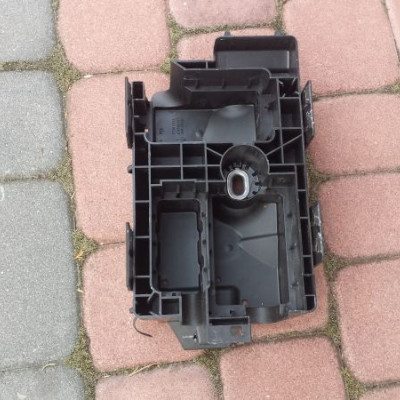 Podstawa skrzynki bezpieczników Zafira C TOURER