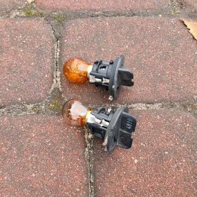 Podstawa żarówki oprawka Opel Corsa D