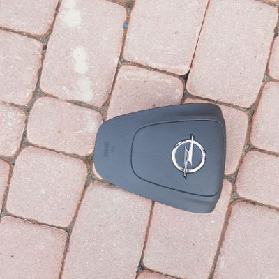 Poduszka kierowcy Opel Astra J Zafira C 13299780