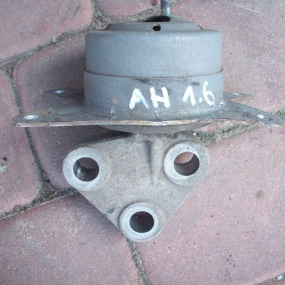 Poduszka silnika Astra H III 1.6
