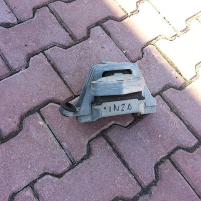 Poduszka łapa silnika 2.0 OPEL Insignia